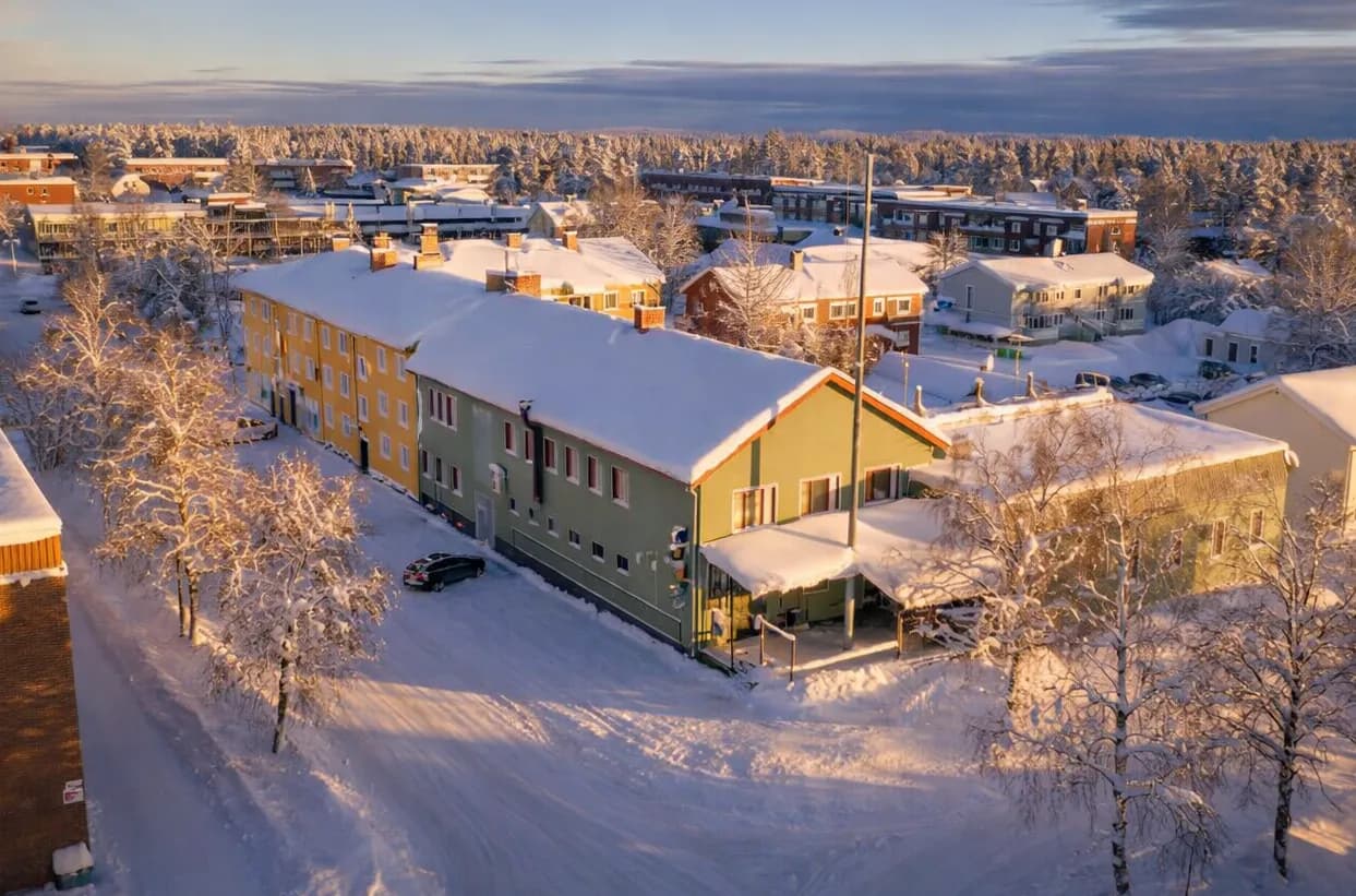 Samma byggnad i dag